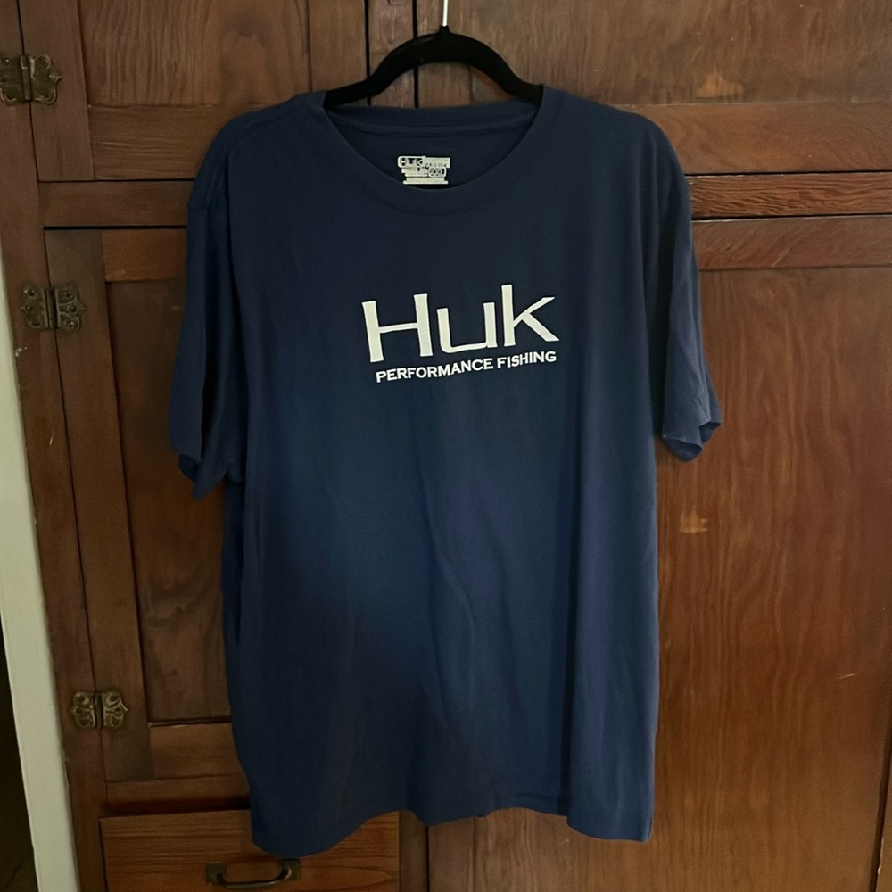 Huk Tshirt